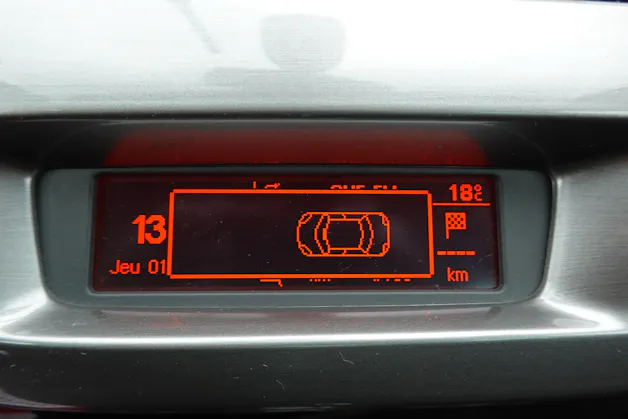 CITROEN C3 1.6i 16V Exclusive Automatic " * Véhicule CH * Tempomat * 8 Roues * intérieur tissus *"