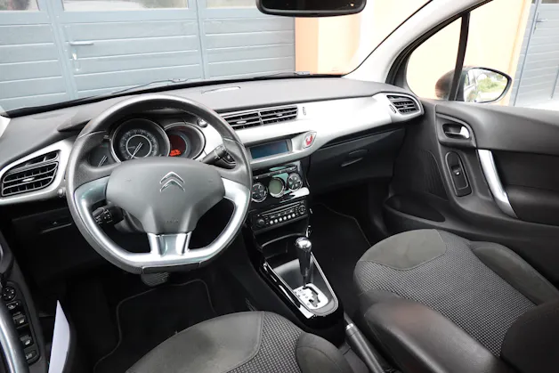 CITROEN C3 1.6i 16V Exclusive Automatic " * Véhicule CH * Tempomat * 8 Roues * intérieur tissus *"