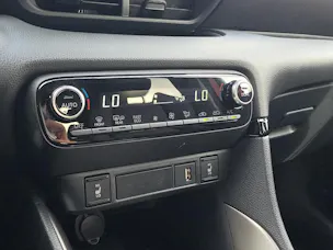 MAZDA 2 Hybrid Select