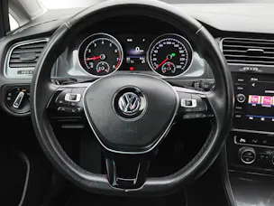 VW Golf 1.5TSI EVO Edition45
