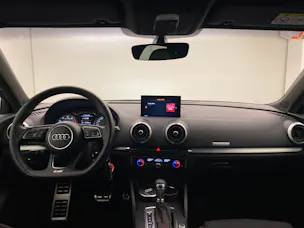 AUDI S3 2.0TFSI Quattro S-Tronic