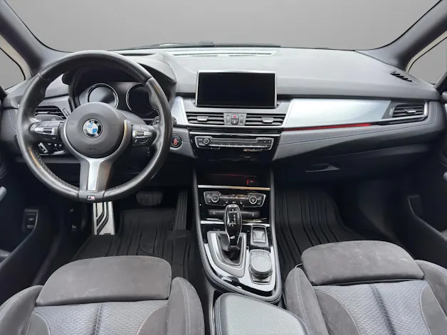 BMW 220i Gran Tourer Family Edition DKG *7 Platz*Alcantara*M-Paket*AHK uvm.*