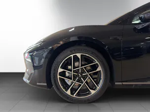 XPENG P7+ AWD PERFORMANCE