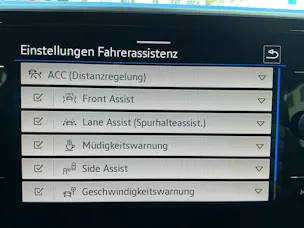 VW T-Roc R-LINE 4MOTION *** PANORAMAGLASDACH & AMHÄNGEKUPPLUNG ***