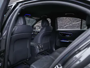 MERCEDES-BENZ C 300 d AMG Line *20" Felgen*Werksgarantie*DIGITAL LIGHT*360° Kamera*