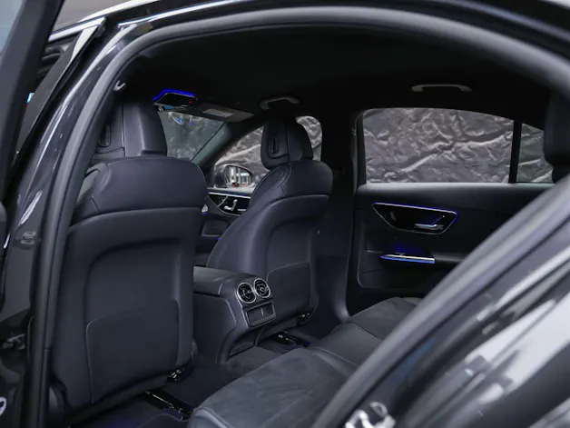 MERCEDES-BENZ C 300 d Limo AMG Premium *20" Felgen*Werksgarantie*DIGITAL LIGHT*360° Kamera*