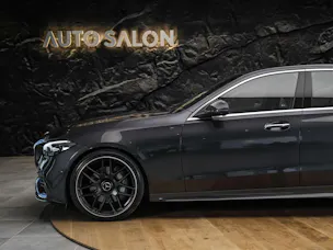 MERCEDES-BENZ C 300 d AMG Line *20" Felgen*Werksgarantie*DIGITAL LIGHT*360° Kamera*
