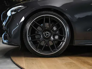 MERCEDES-BENZ C 300 d AMG Line *20" Felgen*Werksgarantie*DIGITAL LIGHT*360° Kamera*