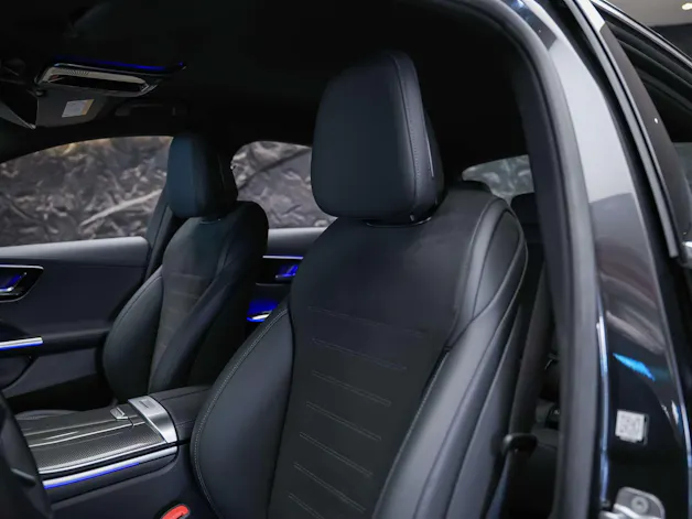 MERCEDES-BENZ C 300 d Limo AMG Premium *20" Felgen*Werksgarantie*DIGITAL LIGHT*360° Kamera*