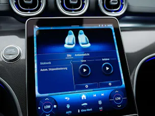 MERCEDES-BENZ C 300 d AMG Line *20" Felgen*Werksgarantie*DIGITAL LIGHT*360° Kamera*