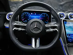 MERCEDES-BENZ C 300 d AMG Line *20" Felgen*Werksgarantie*DIGITAL LIGHT*360° Kamera*