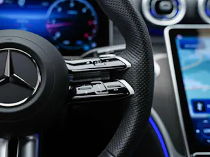 MERCEDES-BENZ C 300 d AMG Line *20" Felgen*Werksgarantie*DIGITAL LIGHT*360° Kamera*