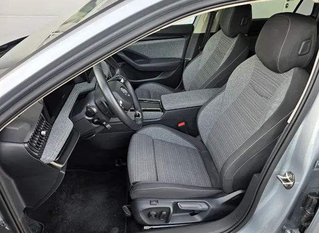 SKODA Superb Combi 2.0 TDi Selection 4x4 DSG