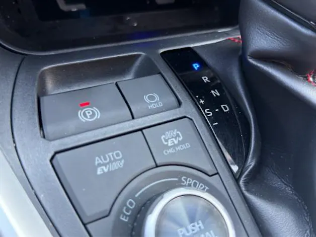 Suzuki Across 2.5 PHEV E-CVT