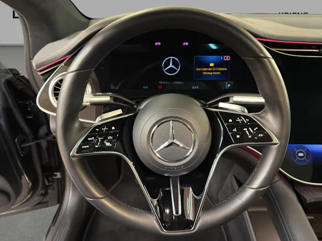 MERCEDES-BENZ EQS 450 4M - AMG / DISTRONIC / 360 Grad Kamera / Head-Up Display