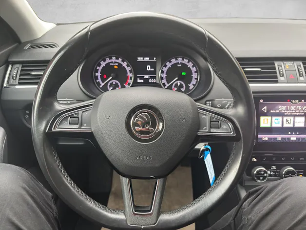 SKODA Octavia Combi 2.0 TDI Ambition 4x4