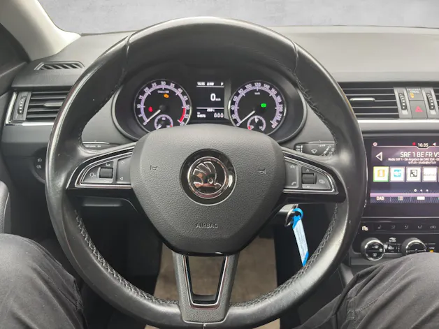 SKODA Octavia Combi 2.0 TDI Ambition 4x4