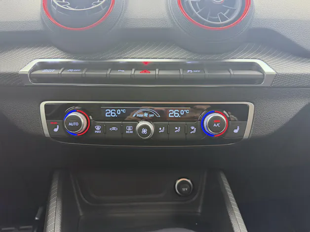 AUDI SQ2 TFSI quattro S-tronic