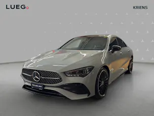 MERCEDES-BENZ CLA 200 - AMG / DISTRONIC / Rückfahrkamera / Soundsystem / Panorama-Dach