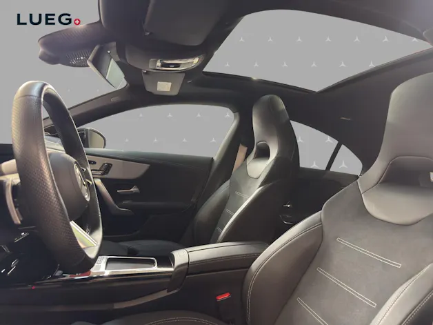 MERCEDES-BENZ CLA 200 - AMG / DISTRONIC / Rückfahrkamera / Soundsystem / Panorama-Dach