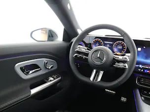 MERCEDES-BENZ CLA 350 4MATIC EQ