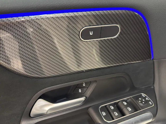 MERCEDES-BENZ B 200 - AMG / Rückfahrkamera / Keyless GO / Ambiente-Licht