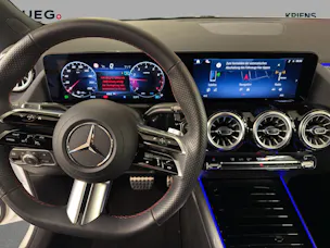 MERCEDES-BENZ B 200 - AMG / Rückfahrkamera / Keyless GO / Ambiente-Licht