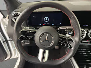 MERCEDES-BENZ B 200 - AMG / Rückfahrkamera / Keyless GO / Ambiente-Licht