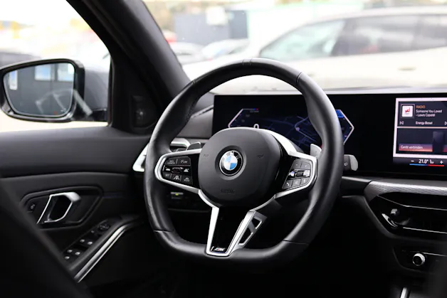 BMW 320d xDrive 48V Touring Steptronic M Sport PRO