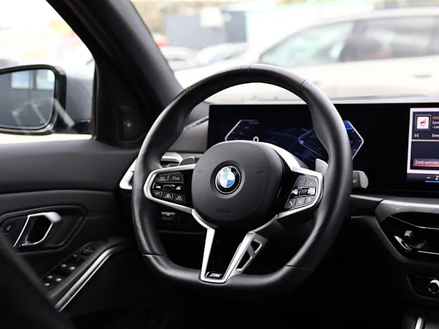 BMW 320d xDrive 48V Touring Steptronic M Sport PRO