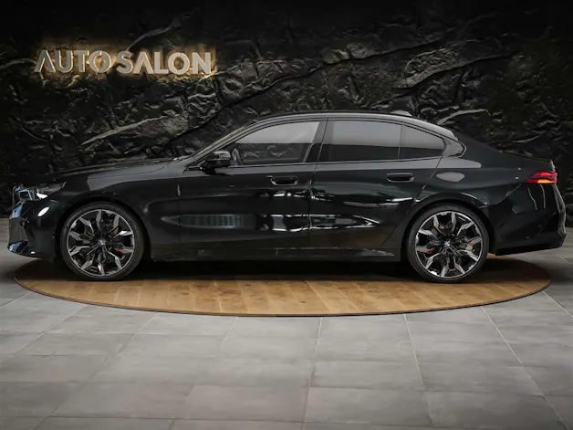 BMW 520d xDrive M Sport Pro Steptronic *Werksgarantie*Iconic Glow*Panorama*Head Up*