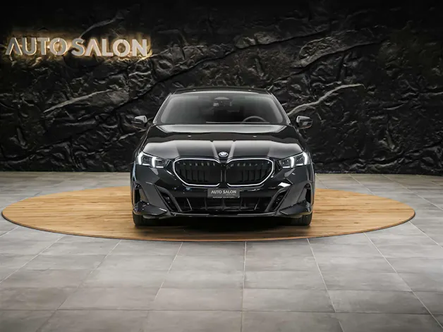 BMW 520d xDrive M Sport Pro Steptronic *Werksgarantie*Iconic Glow*Panorama*Head Up*