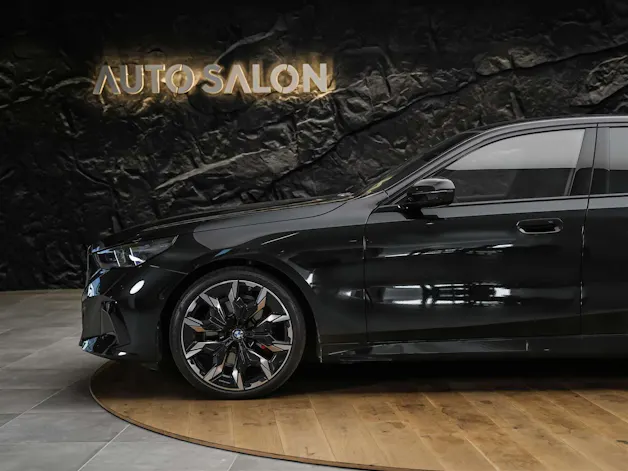 BMW 520d xDrive M Sport Pro Steptronic *Werksgarantie*Iconic Glow*Panorama*Head Up*