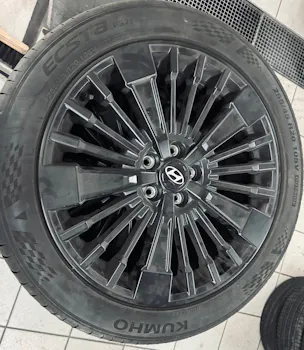 HYUNDAI Santa Fe 1.6 T-GDi HEV Calligraphy 4WD Automatic