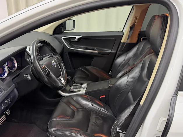 VOLVO XC60 D5 AWD R-Design Geartronic