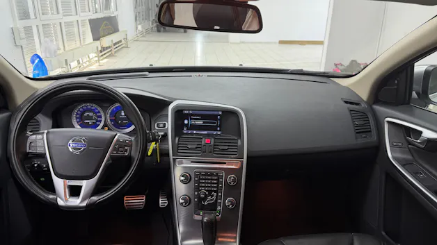 VOLVO XC60 D5 AWD R-Design Geartronic