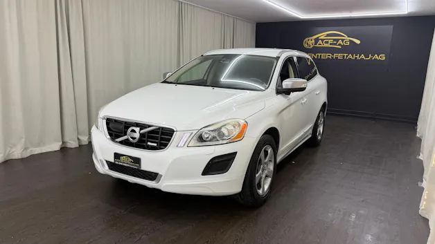 VOLVO XC60 D5 AWD R-Design Geartronic