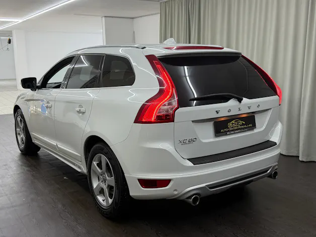 VOLVO XC60 D5 AWD R-Design Geartronic