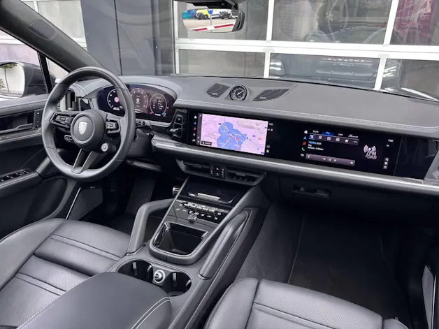 PORSCHE Cayenne Turbo E-Hybrid Coupé