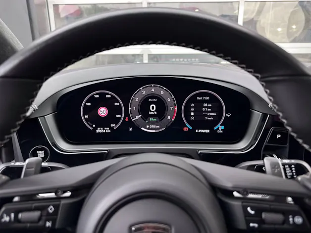 PORSCHE Cayenne Turbo E-Hybrid Coupé