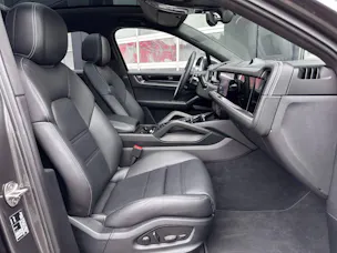 PORSCHE Cayenne Turbo E-Hybrid Coupé