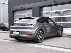 PORSCHE Cayenne Turbo E-Hybrid Coupé