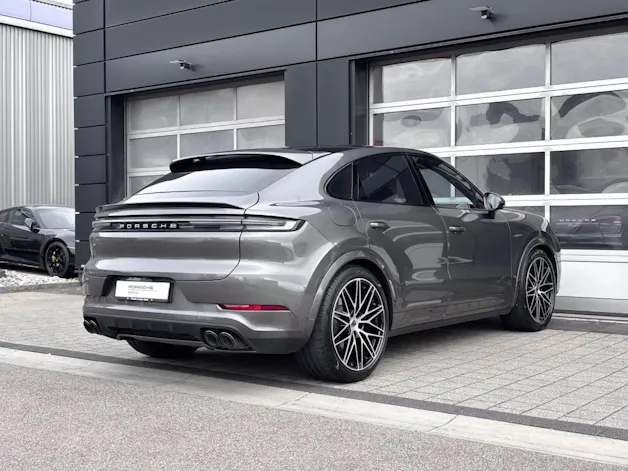 PORSCHE Cayenne Turbo E-Hybrid Coupé