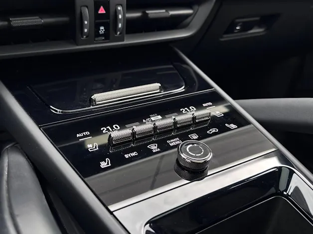 PORSCHE Cayenne Turbo E-Hybrid Coupé