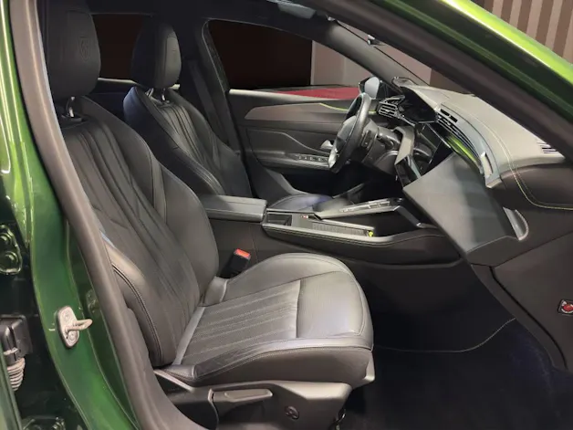 PEUGEOT 308 1.2 Pure Tech GT Pack EAT8