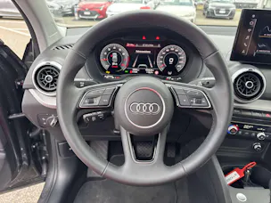 AUDI Q2 35 TFSi S-Line S-Tronic Automat