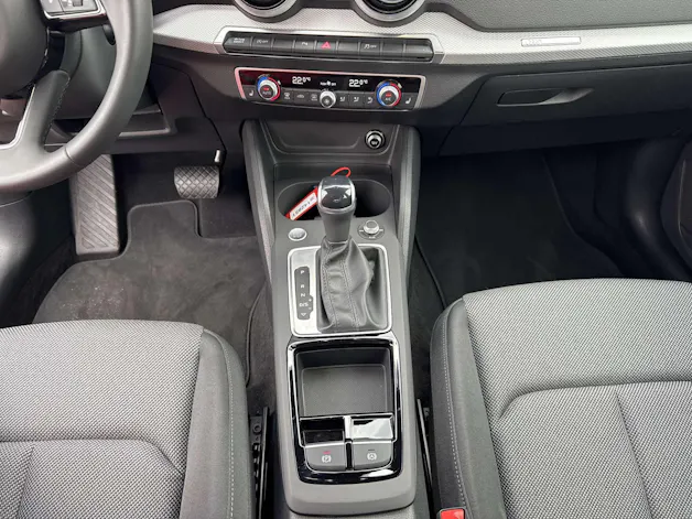AUDI Q2 35 TFSi S-Line S-Tronic Automat