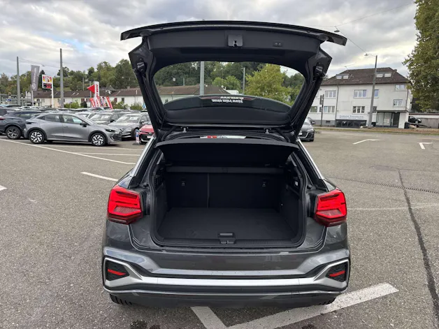 AUDI Q2 35 TFSi S-Line S-Tronic Automat