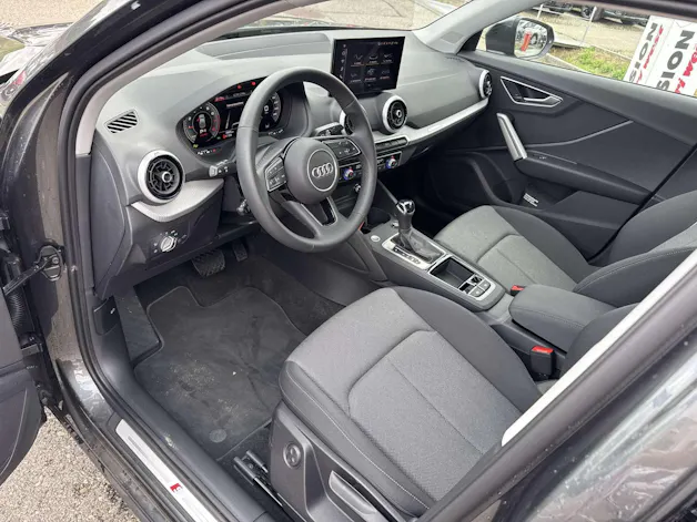 AUDI Q2 35 TFSi S-Line S-Tronic Automat