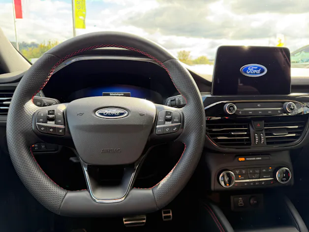 FORD Kuga 2.5 PHEV ST-Line X 2WD